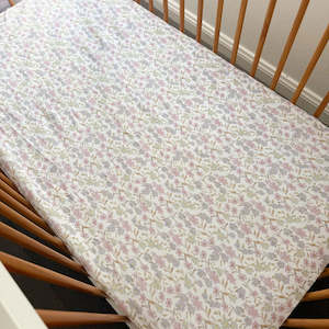 Sheets: Jersey Cotton Cot Sheet - Daisy Dreams