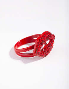 Fashion Rings: Matte Diamante Lips Ring