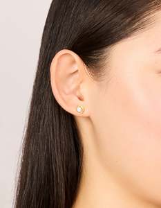 Waterproof Gold Plated Stainless Steel Pearl June Birthstone Pearl Bezel Set Stud Earrings