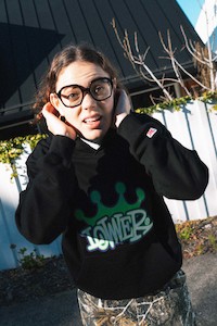 Black: Billie Hood - Think Crown