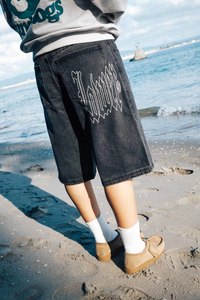 Baggy Denim Shorts - Outline
