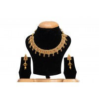 Products: Yellow Graceful Kundan Choker