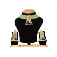 Choker necklace with beads