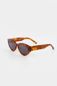 Eyewear: ISLE OF EDEN | Felina Sunglasses | Honey Tortoise