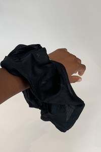 LUC | Oversized Scrunchie | Black