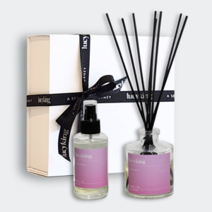 Gifts: Reed Diffuser + Room Spray Set | Minimalist