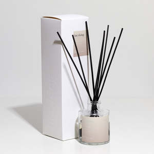 Reed Diffusers: WAIHEKE ISLAND Reed Diffuser | Minimalist