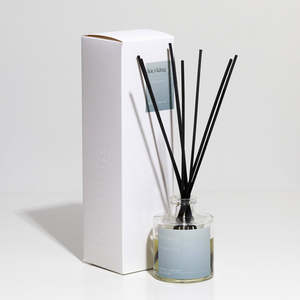 Fiordland: FIORDLAND Reed Diffuser | Minimalist