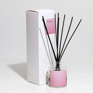 Parnell: PARNELL FIZZ Reed Diffuser | Minimalist