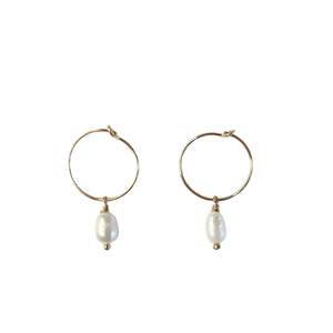 50 100: Freshwater Pearl MOERAKI Charm Earrings