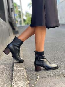 Lulu Luxe Footwear: LULU LUXE - SALE FRANKIE BOOT