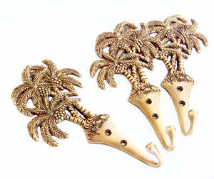 Lulu Luxe Coastal 1: LULU LUXE COASTAL - PALM HOOKS