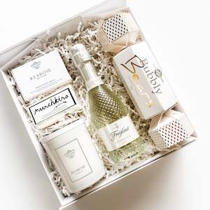 Gifts Under 100: Gift Box | White Beauty