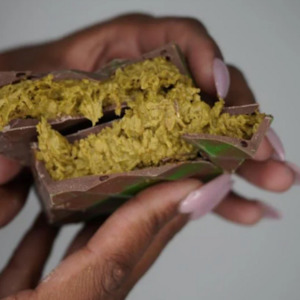 Build A Box: Whisked Creations Pistachio Crunch Dubai Bar 220g