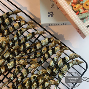 Products: 🐟Dried Capelin Wraps Lummy Pet Bakery