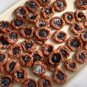 Products: Blueberry Meat Bites Lummy Pet Bakery