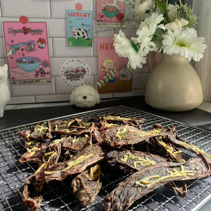 Products: Cheesy Beef Steak Lummy Pet Bakery