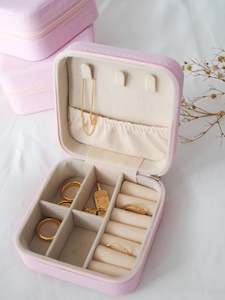 Gifts Under 51: The Jessie Jewellery Travel Case - Blush