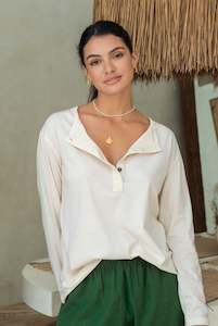 Tops Shirts: ORGANIC COTTON HARVEY HENLEY - Macadamia