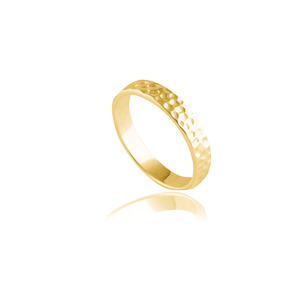 Recommended Rings Gold: MOMA Hammered Ring 4mm - Gold