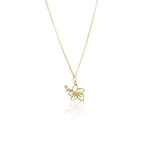 Featured Necklaces: GOLDFISH KISS x LUNA & ROSE HIBISCUS FLOWER NECKLACE (Gold)