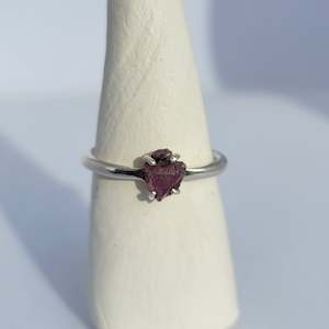 Raw Pink Ruby Jewellery: Pink Ruby Ring | Circular Stone