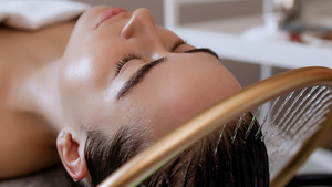 Treatments: Head Spa