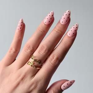 Press-on Nails: Cocoa