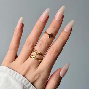 Press-on Nails: Milky Blush