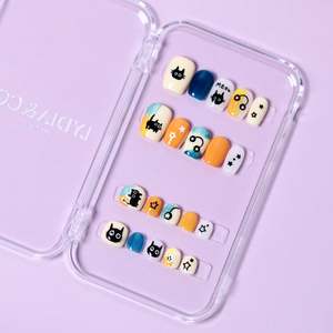 Press-on Nails: Little Cosmic Cat