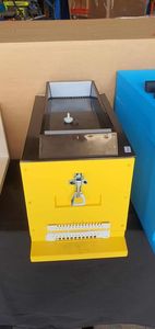 Products: Feeder for 6 frame beehive/nuc