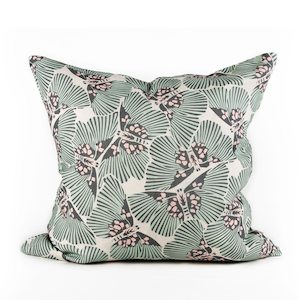 Animal Cushions: Vif - Mint
