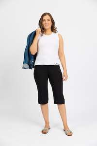 Faille: M5688 Snap Short in Faille - Black