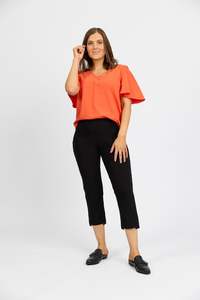 Roam Crop in Faille - Black