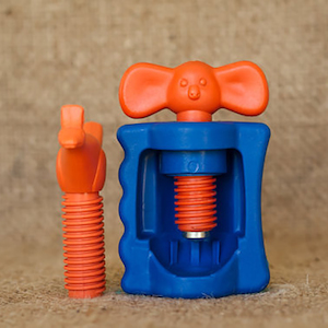 Products: Koala Cracker - MacNut Macadamias - New Zealand's Top Macadamia Nut Orchard