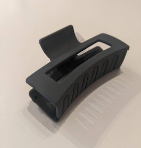 Mabel Pepe: Classic Hair Claw Grip - Blue Grey