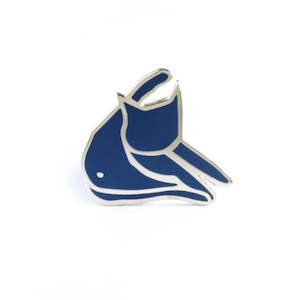 Niaski: Enamel Pin - Catisse Blue
