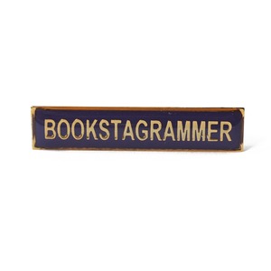 Under 25 Goodies: Enamel Title Pin Badge - Bookstagrammer
