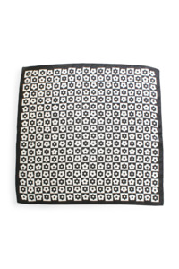 20 50 Goodies: Large Scarf - Noah Black Floral