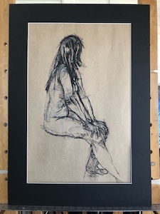 Products: Seated woman, side view in charcoal - MADCAT