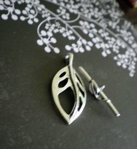 leaf toggle