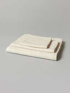 Kontex: Claire Towel – Almond | Bath ⋄ Hand ⋄ Wash