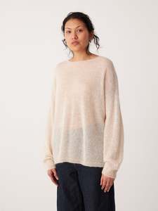 Wardrobe: Feather Knit – Creme