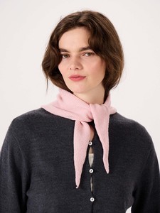 Daisy Scarf – Barely Pink
