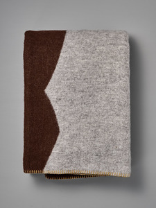 Sankt Petri Facade Wool Throw – Dark Brick