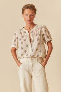 Fashion: Indi & Cold Cotton Voile Piedra Shirt