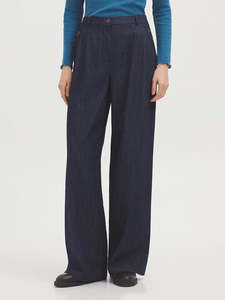 Fashion: Darted Blue Denim Jeans