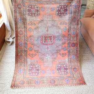 Hand Knotted Persian Shirazi Rug