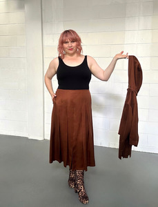 THE UNFOLDING SKIRT
