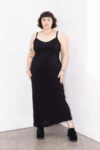 La La: Lala - 1521 Bias Column Slip